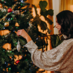 App Dating and the Romantic Charm of a Modern Christmas Tree